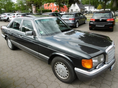 Mercedes-Benz 300SE  Aut. Leder schwarz Tempomat Schiebedach