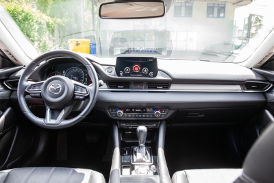 Mazda 6 KOMBI SPORTS-LINE SKYACTIV-D184 AUTOM.*+LEDER*