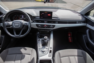 Audi A4 AVANT 2.0 TDI *+NAVI+XENON+APS+KLIMAAUTO+ALU*