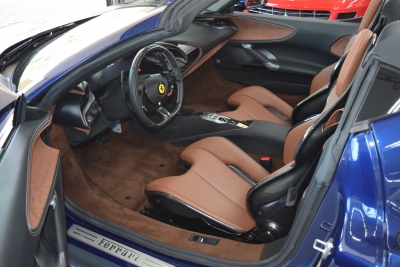 Ferrari SF90 Spider Carbon Lifting Racingsitze