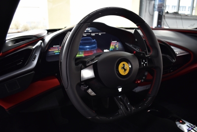 Ferrari SF90 Stradale Lifting AppleCarPlay Racingsitze